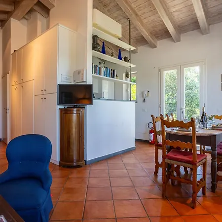 Casetta Gialla Holiday home