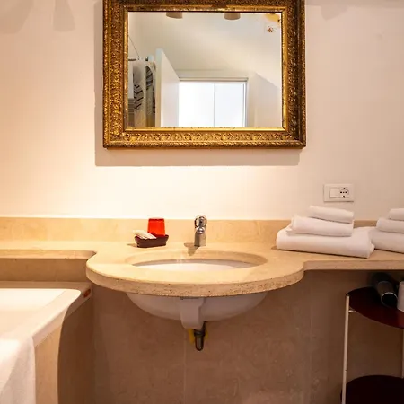 Casetta Gialla Lerici